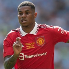 Manchester United bi trebao obratiti pozornost na kvalitetu mladih igrača u momčadi